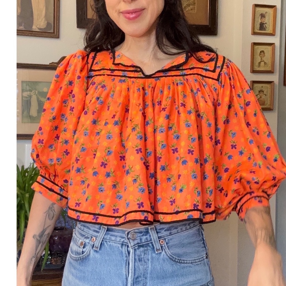 Vintage Handmade Orange Floral Cropped Peasant Blouse Puff Bishop Sleeve